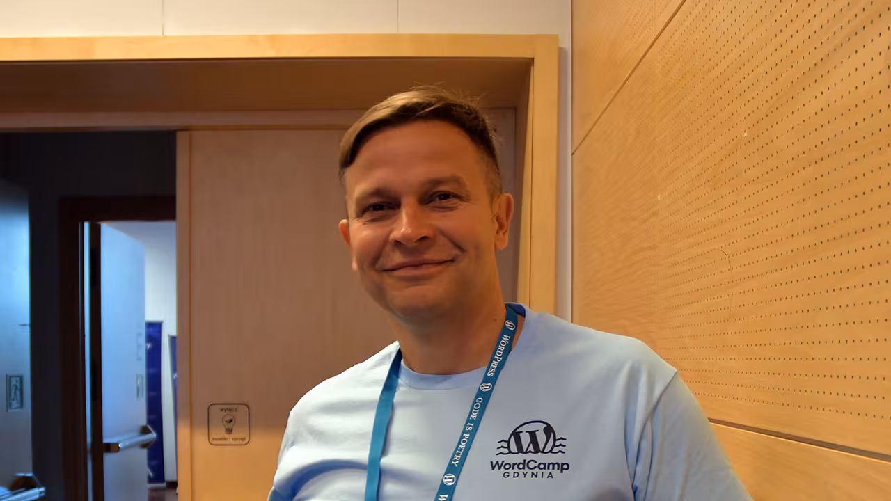 WordPress 7.0 vs Astro 7 na Cloudflare - kto wygrywa w 2026?